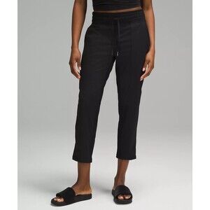 NEW Lululemon Dance Studio Mid-Rise Cropped black  Pant Size 8 AUTHENTIC